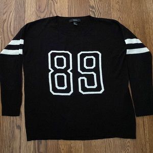 Black Sweater with “89”